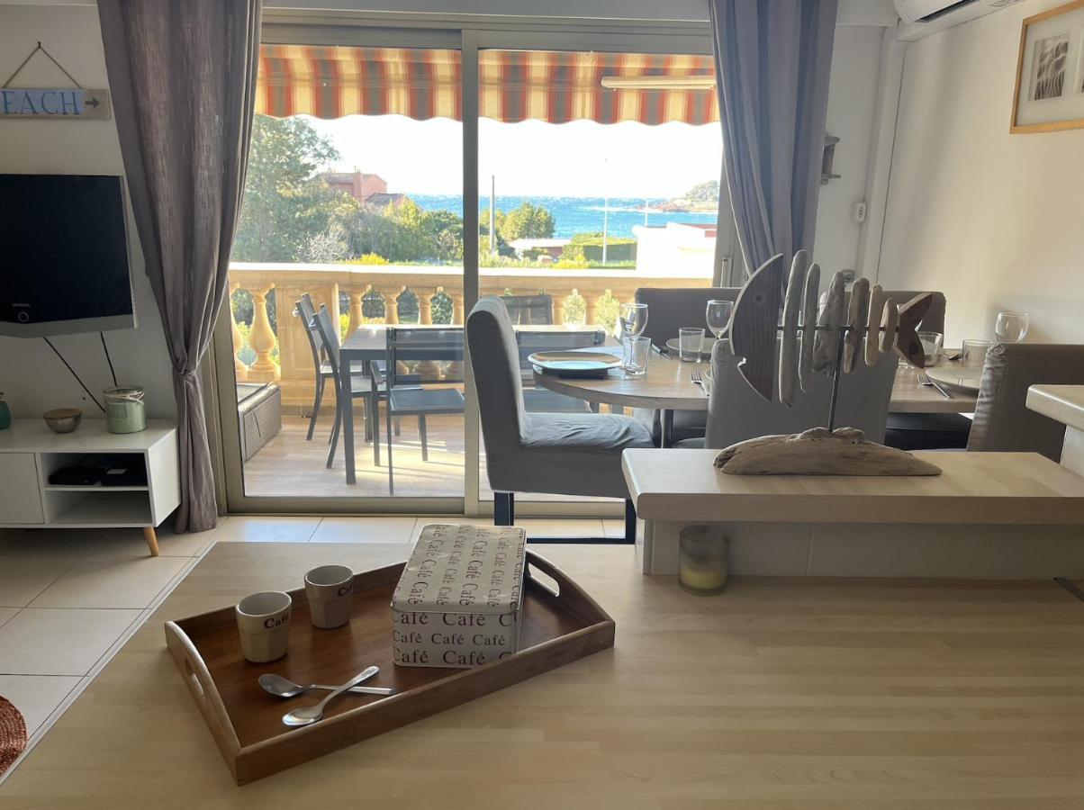 Appartement Face A La Plage Saint-Raphael  Exterior photo